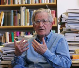 Dil-tarih sohbeti: Chomsky, evrensel gramer ve Yapay Zeka