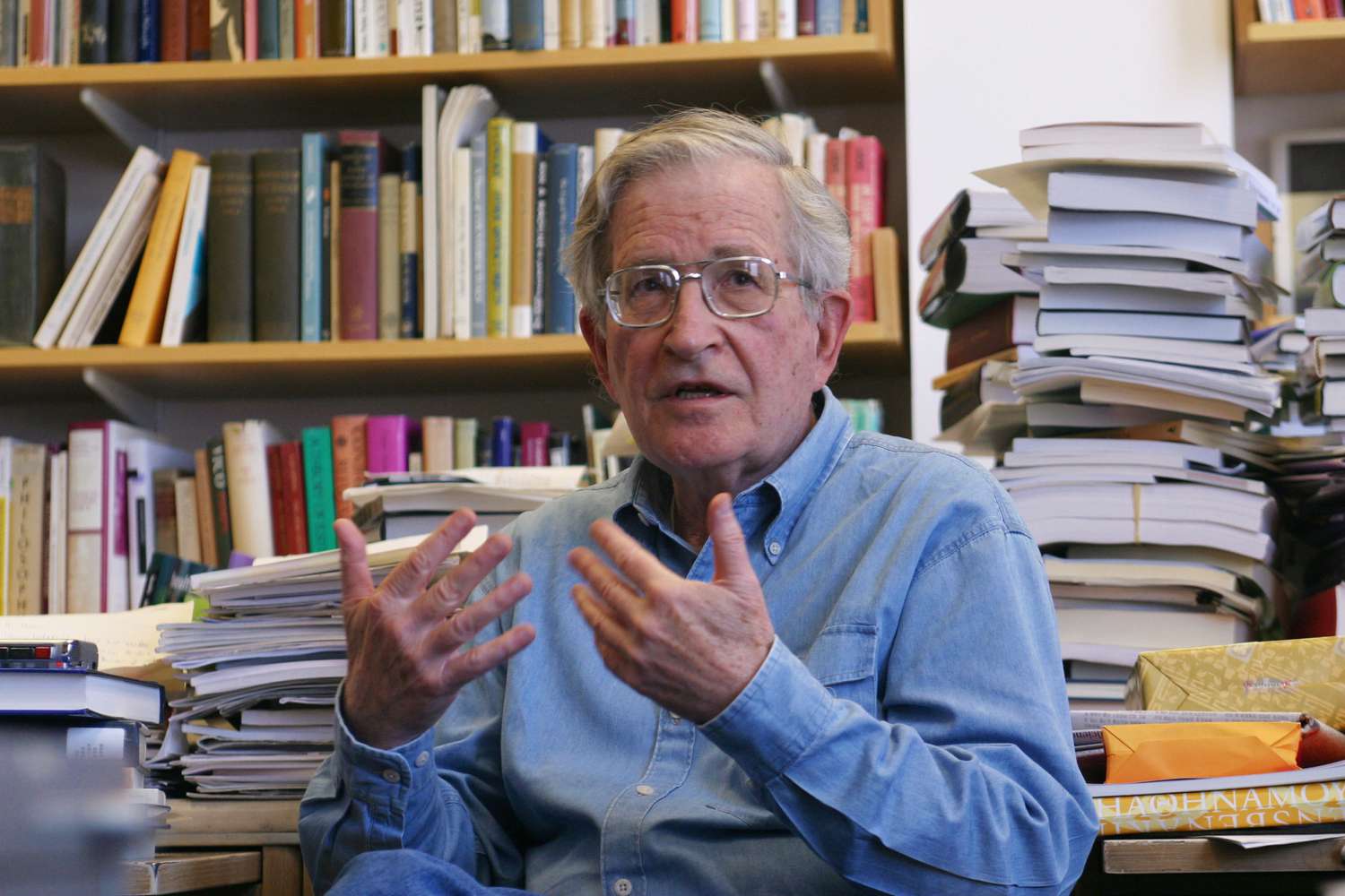 Dil-tarih sohbeti: Chomsky, evrensel gramer ve Yapay Zeka