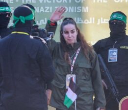 Siyonist asker: Hamas inanç ve ibadetimize saygı gösterdi